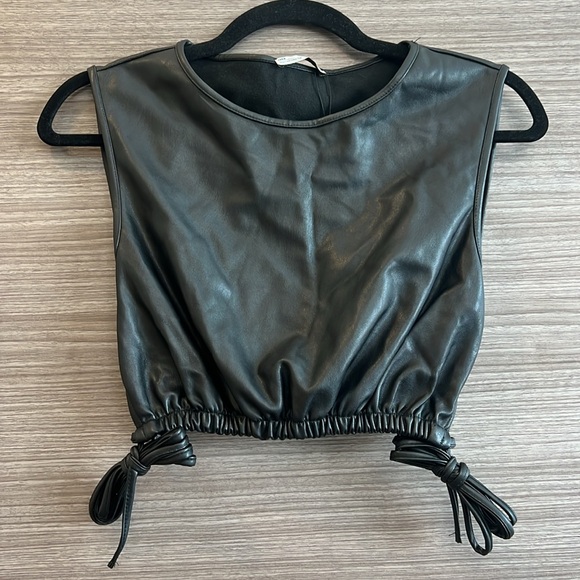 Zara faux leather crop top - NWT - Picture 1 of 4